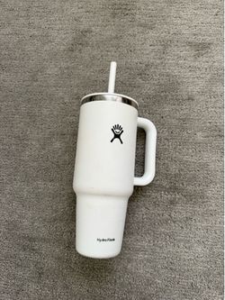 White Hydroflask water bottle