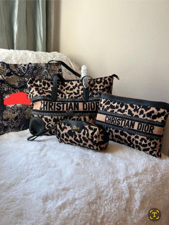 Bags $209 for Sale in Irvine, CA - OfferUp