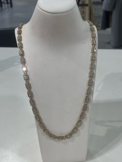 28in 10k Diamond Necklace