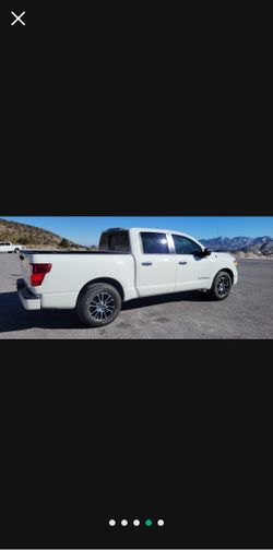 2021 Nissan Titan