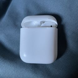 Apple AirPods 