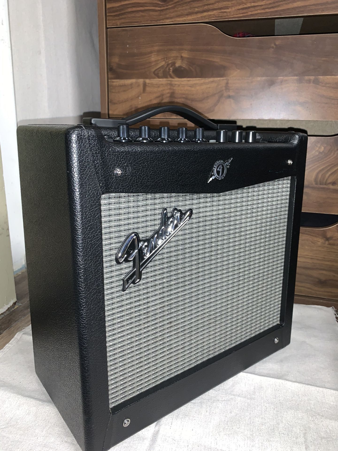 Fender Mustang V2 1x8