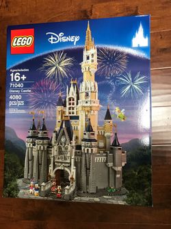 New sealed LEGO Disney Castle Set 71040