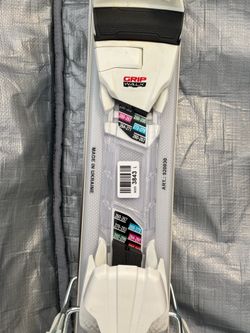 Like New Head Women’s Ski Package – 160cm Skis, 25.5 Boots, Bag & Poles  Price: $650 OBO
