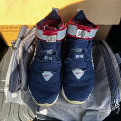 Nike LeBron 17 Graffiti High-Top Basketball Sneakers