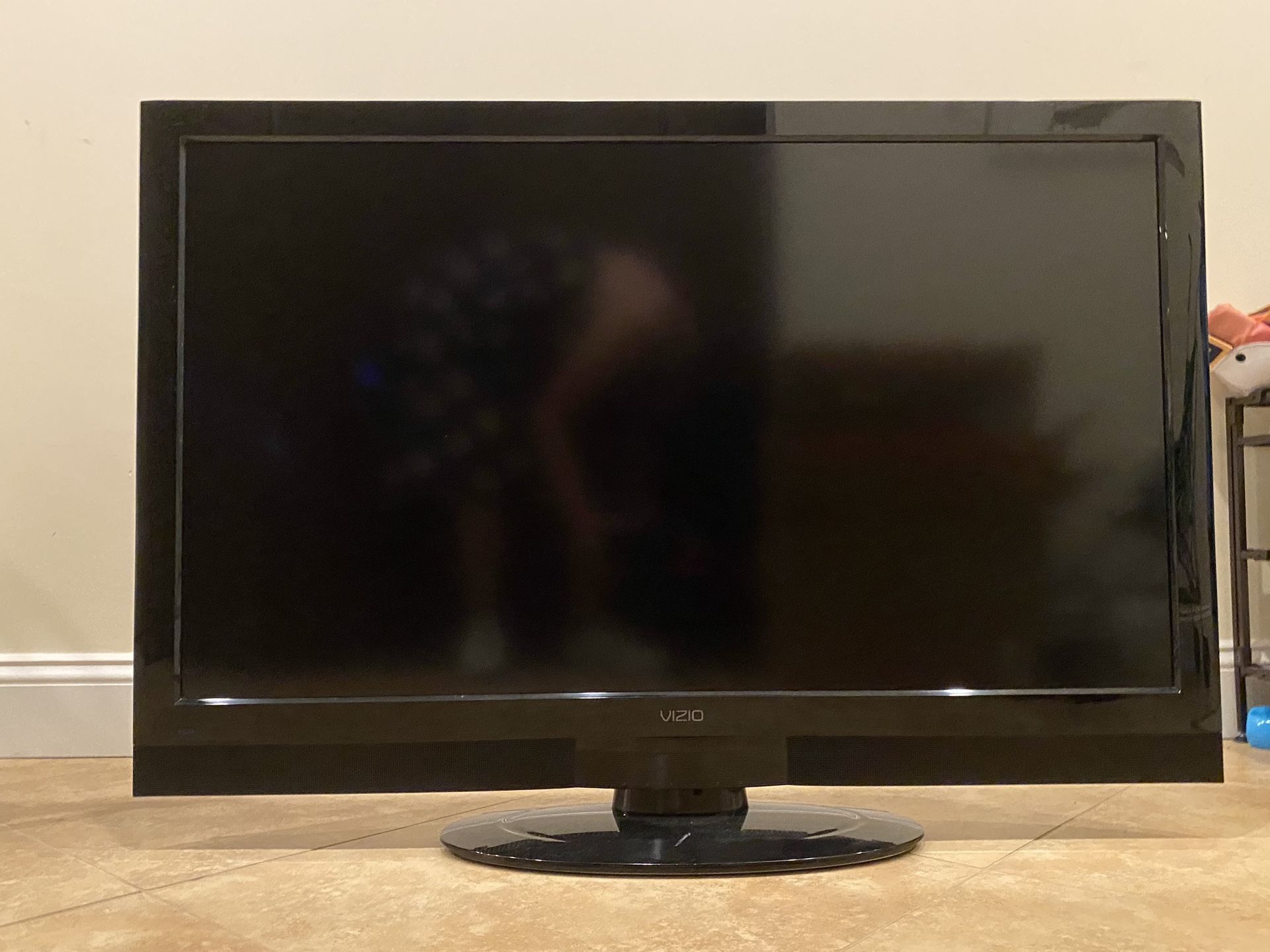 Vizio 42” LCD HDTV