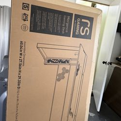 Gaming desk