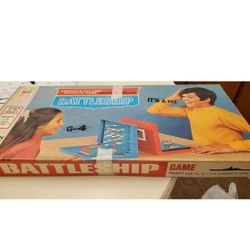 BATTLESHIP BOARD GAME 1971