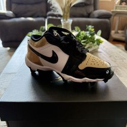 KIDS JORDAN FOOTBALL CLEATS!!! Like New Size 13