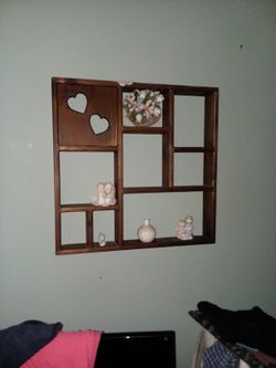 Wood Display Shelf W/hearts