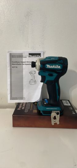 Brand New Nuevo Makita XDT19 Brushless Cordless Impact Driver