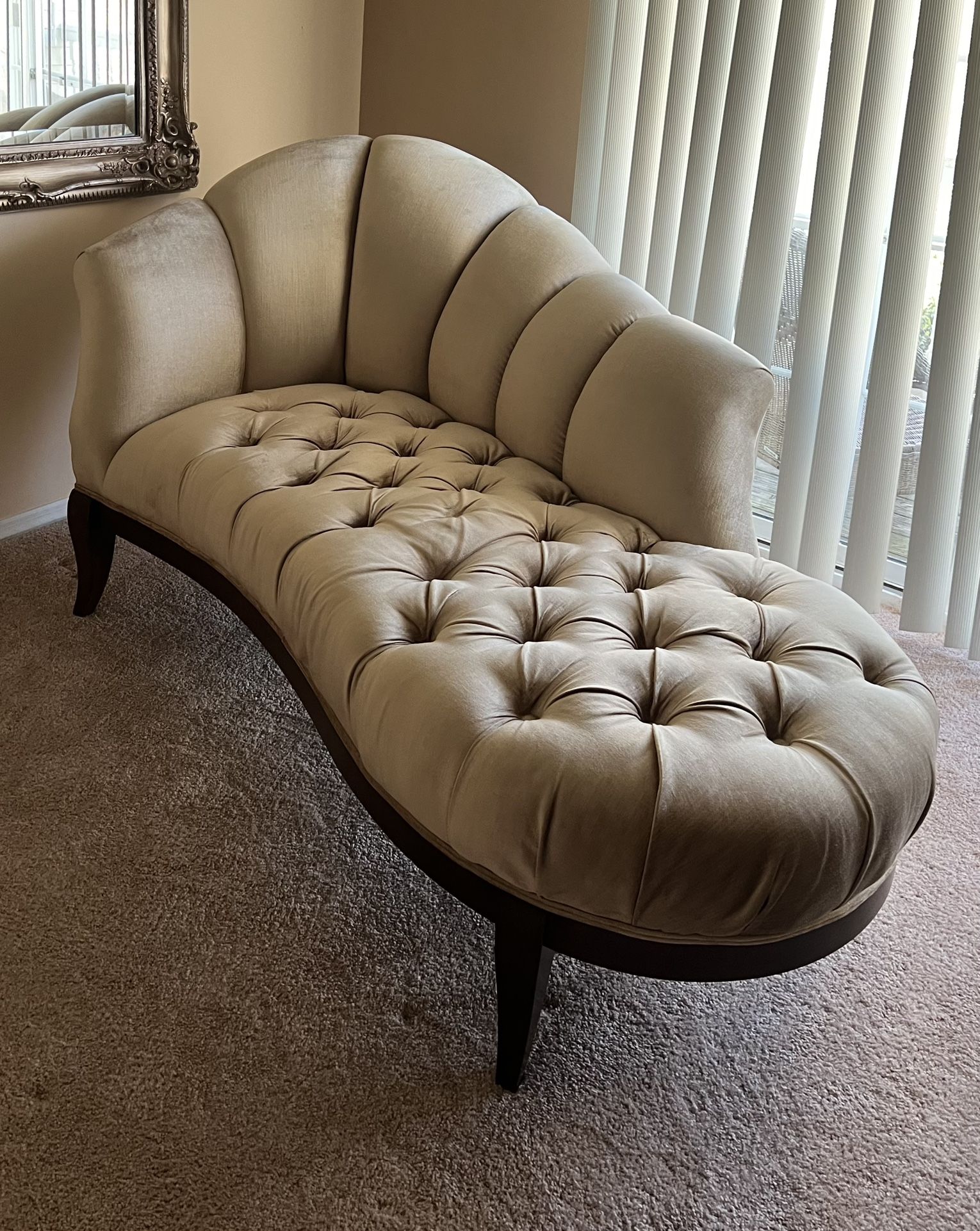 Tufted Chaise Lounge Sofa