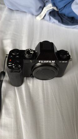 Fuji X-s10 + 35mm lens