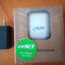 Pear Wireless Earbuds New In Sealed Box Like Apple Earbuds With Charging Block 