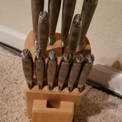$20 Oster Stainless Steel Cutlery Knife block set