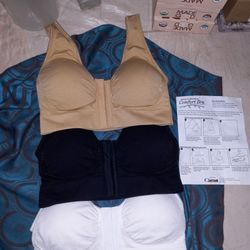 3 New With Tags High Quality Brand Bras Size L front  Hooks Back Support Easy-to-use Breathable Fabric All For $25 Pick Up At Country Club And Grant 