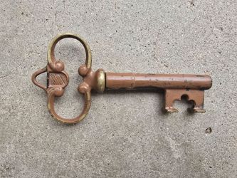 Vintage Skeleton Key Bottle Opener/Corkscrew