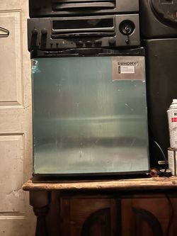 Mini fridge