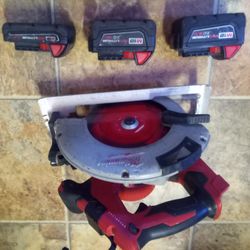 Milwaukee Cordless Skill saw 