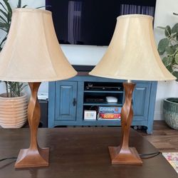Matching table lamps