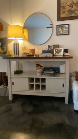 Bar/buffet Table