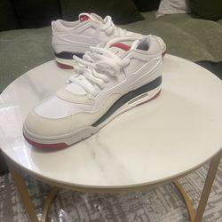 Air Jordan 4 RM Trainers – Size 10 uk9– Brand New (Box, No Lid)