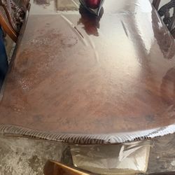 Comedor De Madeira Con 4 Sillas Buenas Conditioned