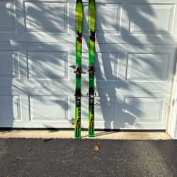 Skis