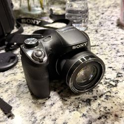 Sony Cyber shot Dsc H300 Camera