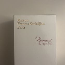 Maison Francis Rouge 540