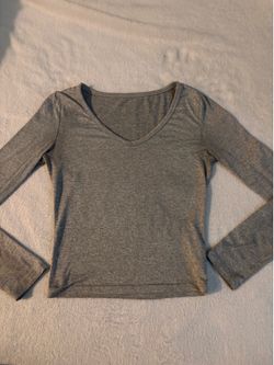 Grey long sleeve V-neck top size s