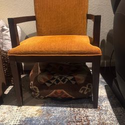 Chair With Floor Cushion Seat Combo