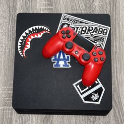 Ps4 & Red Controller 