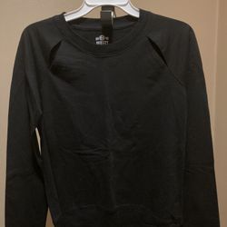 New/Never Worn Size XS Black Lightweight Sweatshirt