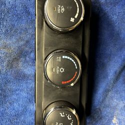 2009-2012 Dodge Ram A/C Controls OEM