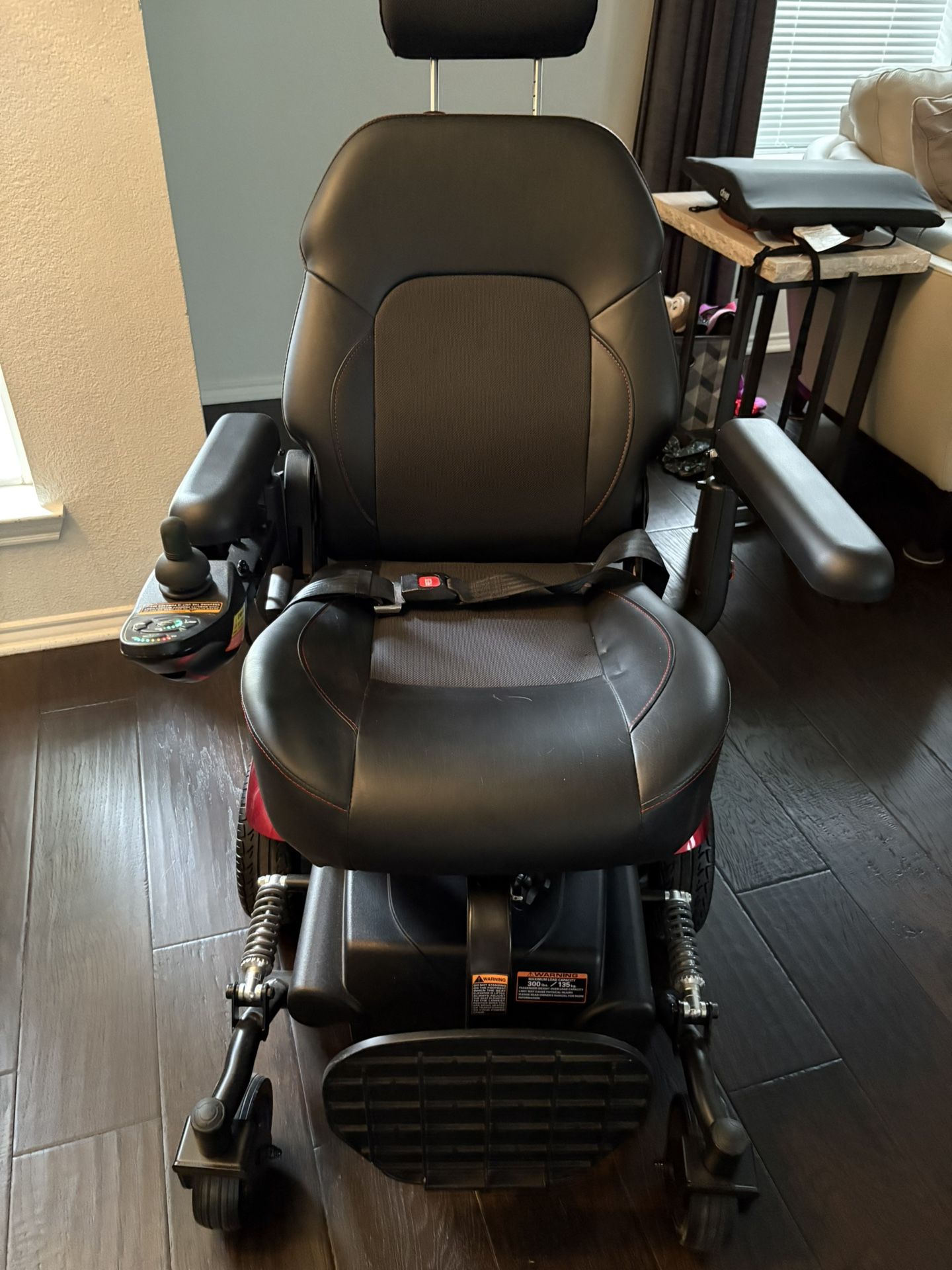Merit P326D Power Wheel Chair With Seat Lift