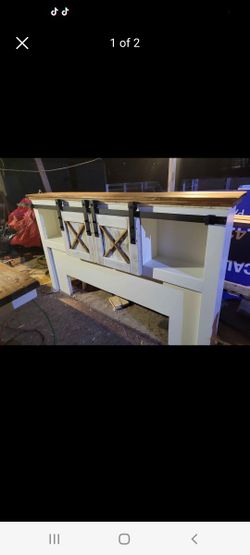 NEW CUSTOM MADE  FARMHOUSE STYLE BOOKCASE WITH BARN DOORS  HEADBOARD