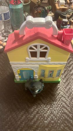 Puppy Dog Pals Stow N Go Playset