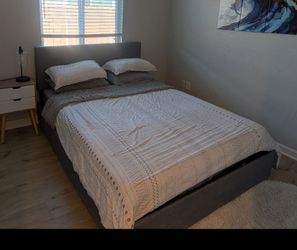 Queen size bed frame and mattress