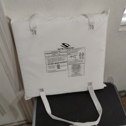 STEARNS THROW ABLE LIFE PRESERVER S