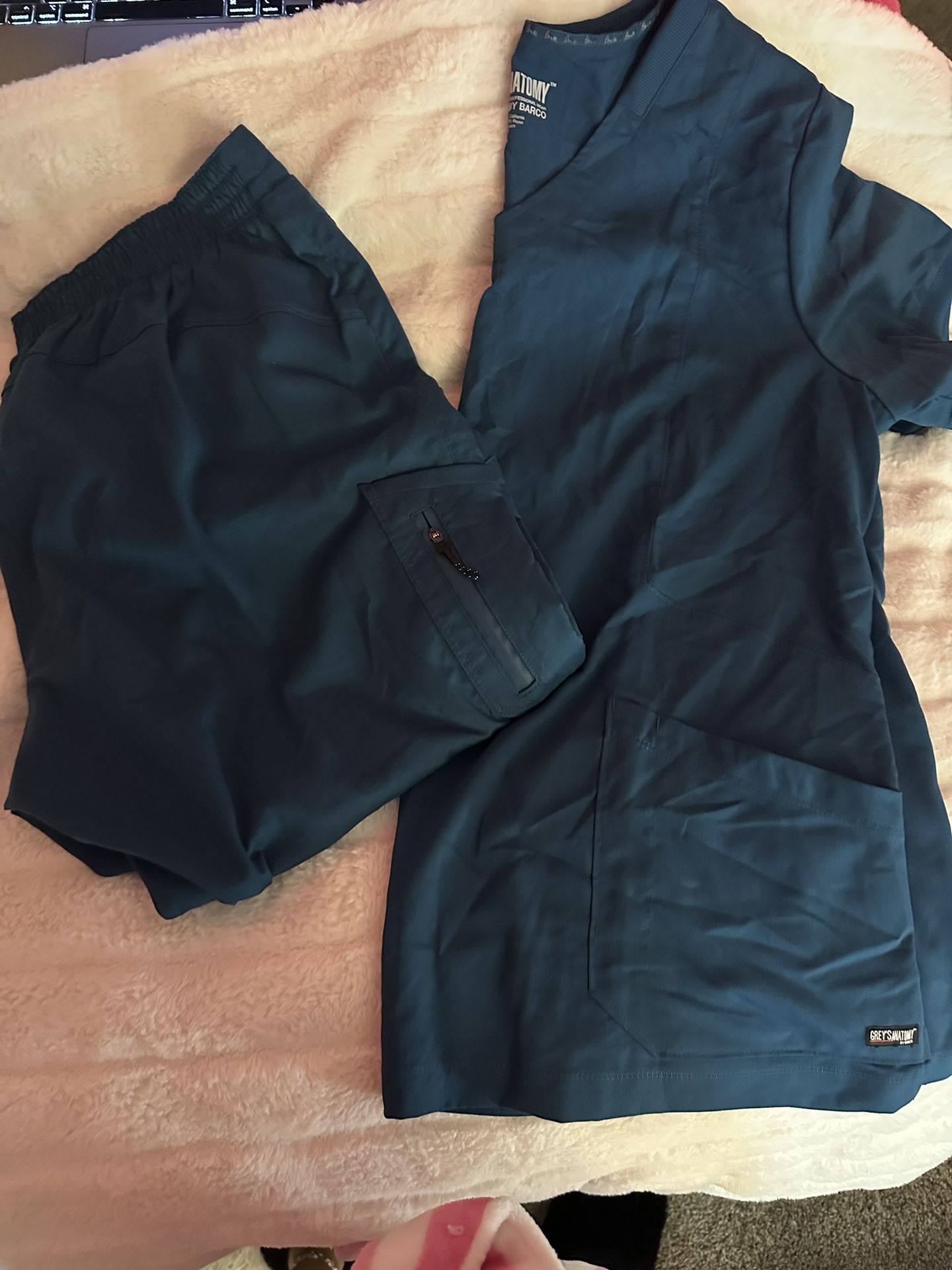 Greys Anatomy scrub set