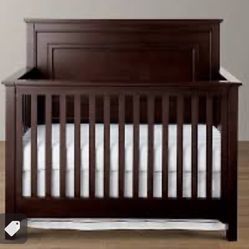 Restoration Hardware Marlowe Convertible Crib Bedroom Set