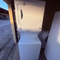 White Laundry Center 3.8 CF Washer/5.9 CF Dryer