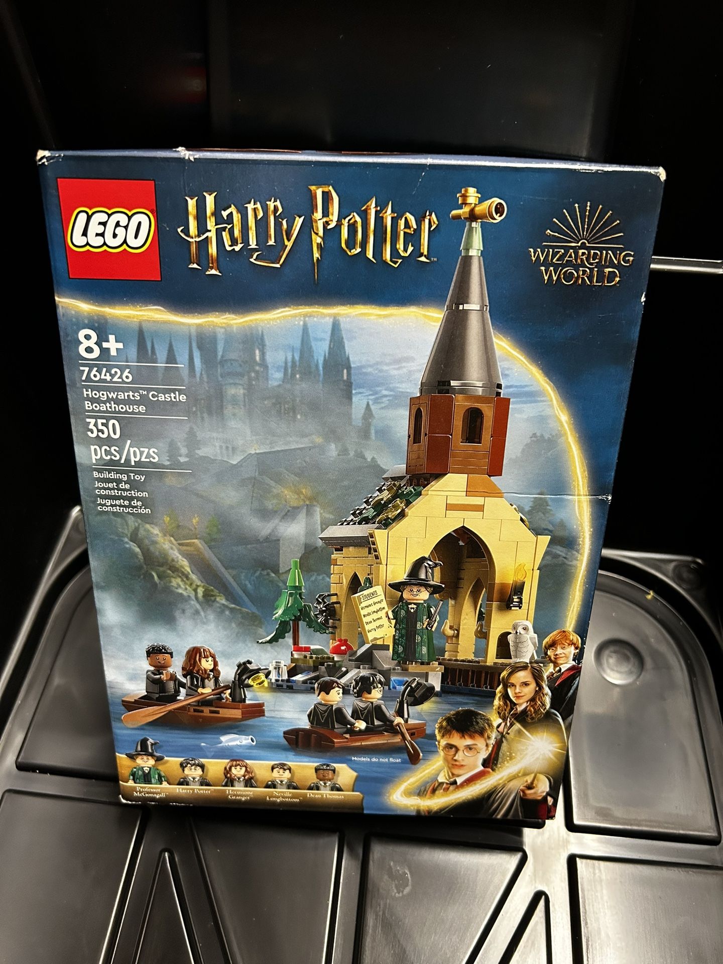 Brand New LEGO Harry Potter Hogwarts Boat House  
