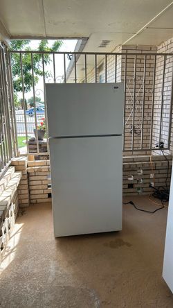 Excellent working Hotpoint fridge 125.00
