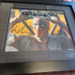 DEADPOOL Autographed Ryan Reynolds Frame