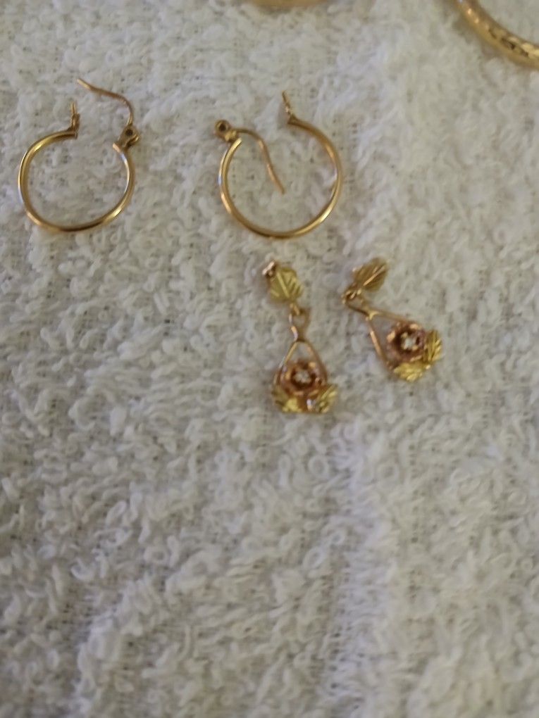 10k And 14k Gold EarringsEarrings