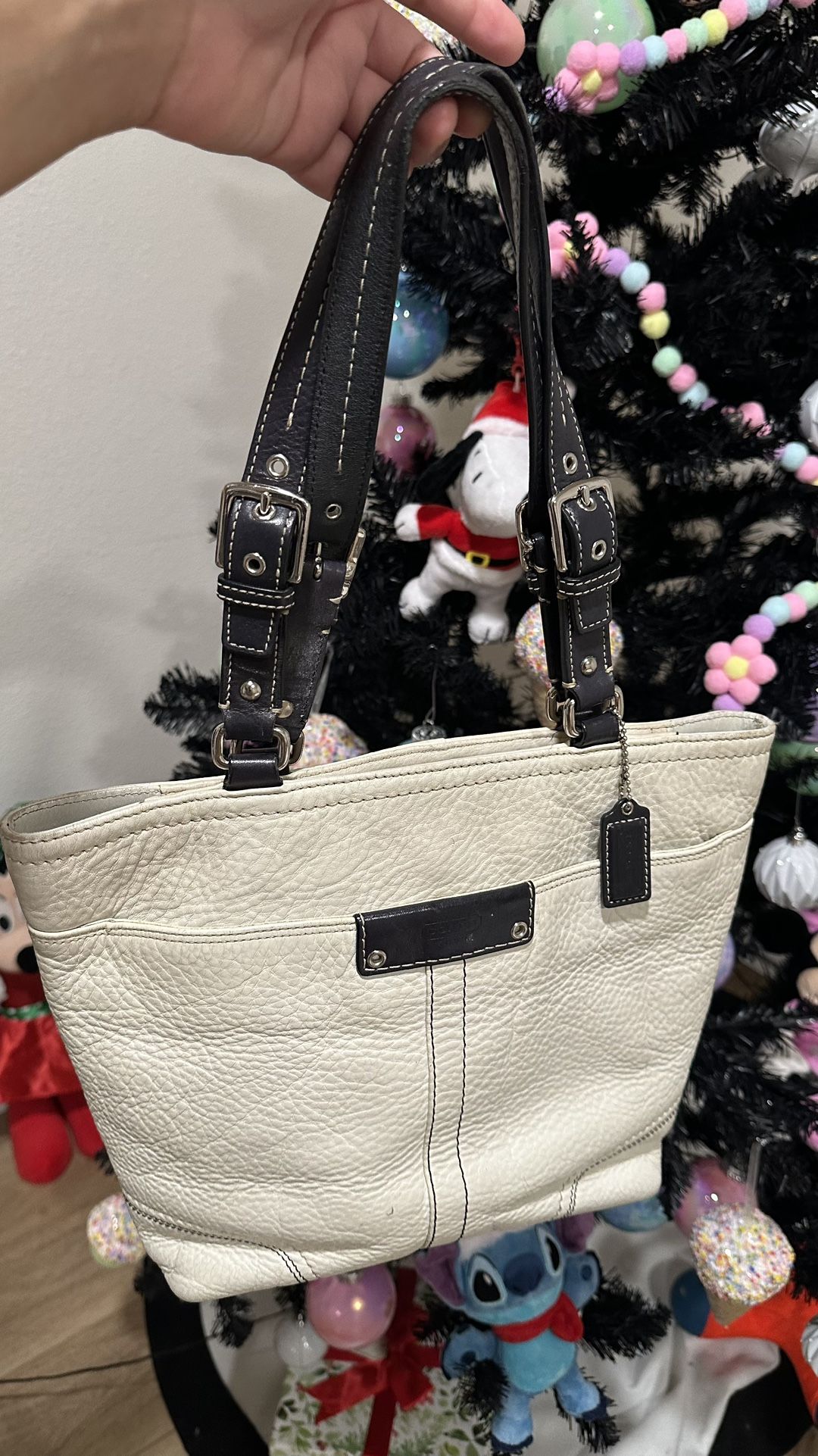 Coach White Pebbled Leather Zipper Closure Double Handles Tote Shoulder Bag