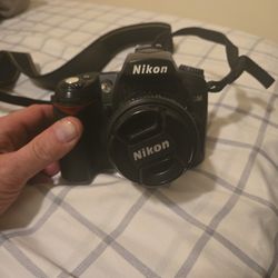 Nikon D90 Digital Canera