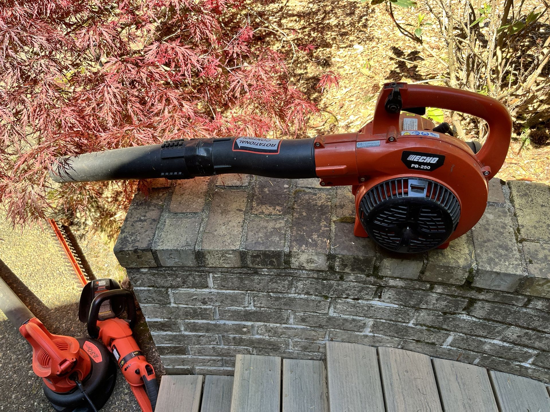 Electric Hedge Trimmer, Blower and Gas Blower